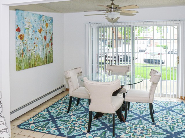 Riverwood Apartments Image 5