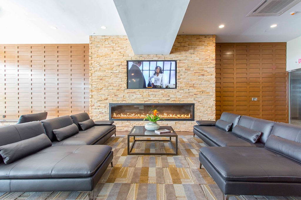 1900 Arch Street Image 4