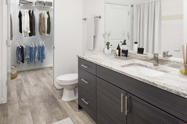 Camden Monument Place Image 11