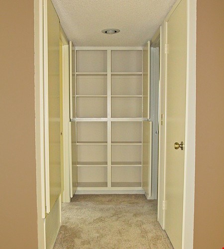 Sandcastle Apartments Image 8