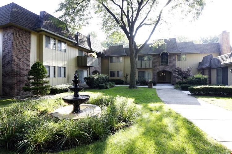 Courts of the Falling Waters Image 3