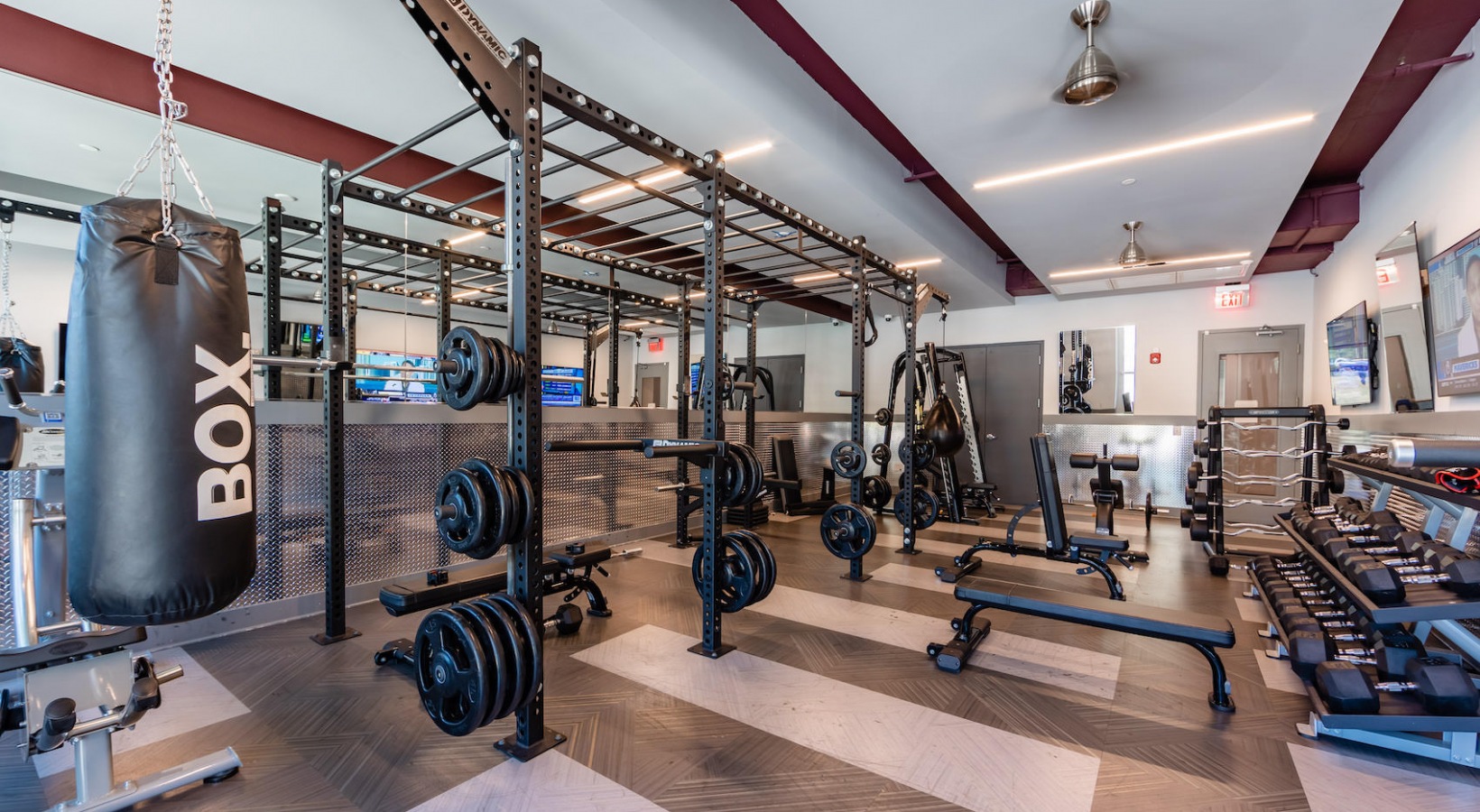 Uptown 550 on Brooklyn Image 3