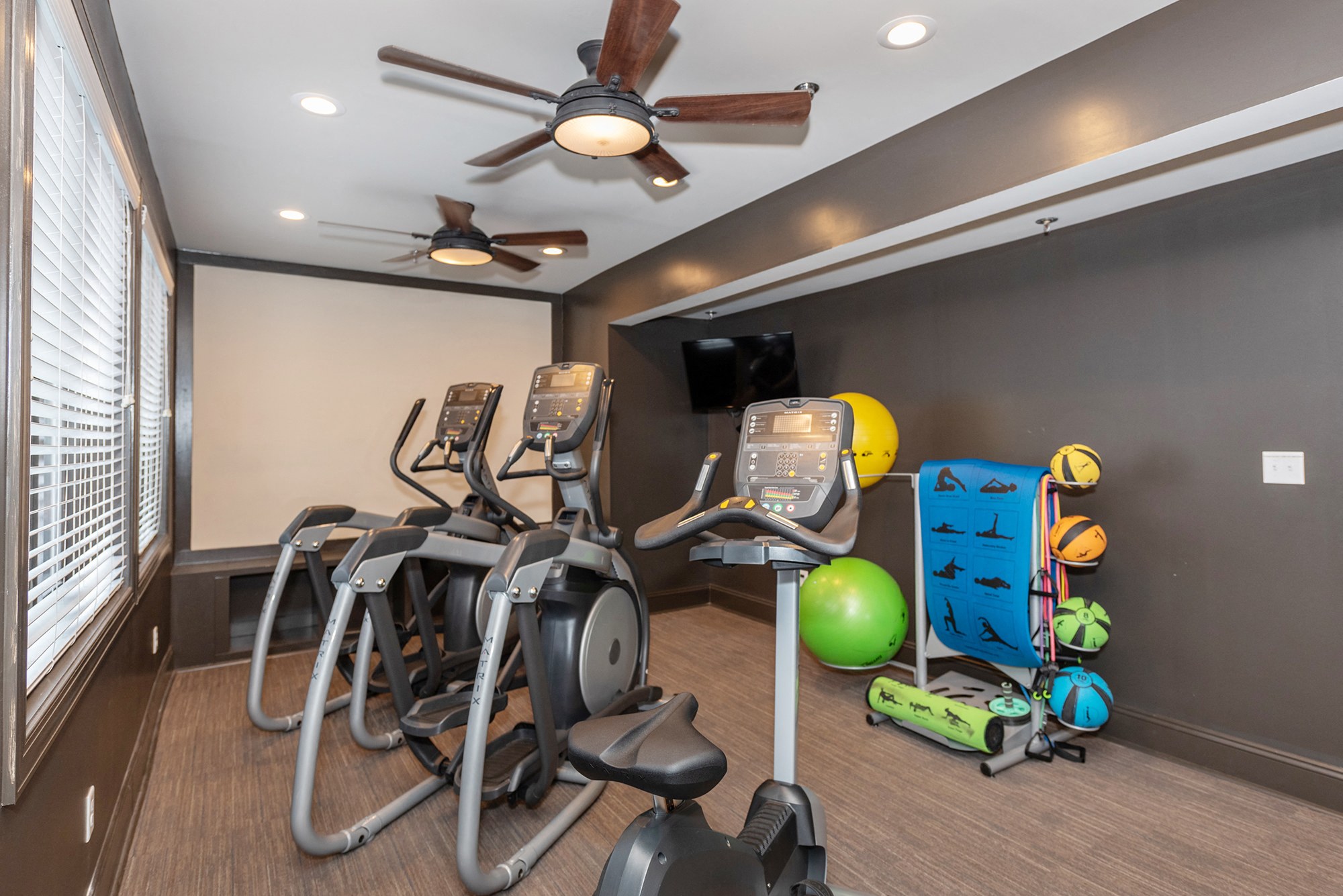 Wilde Lake Apartments Image 9