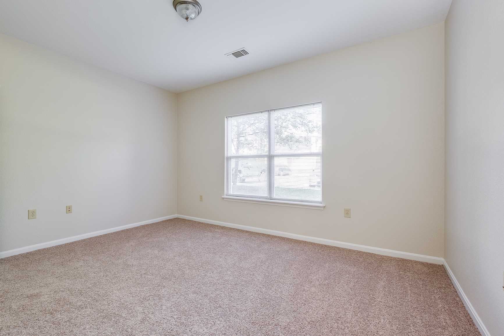 Villas of Forest Springs Image 2