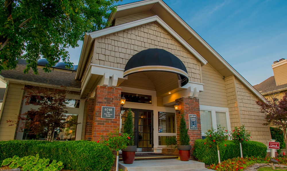 The Courtyards of Tulsa Image 1