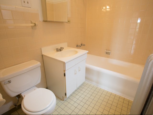 5053 S Ellis Avenue Image 11