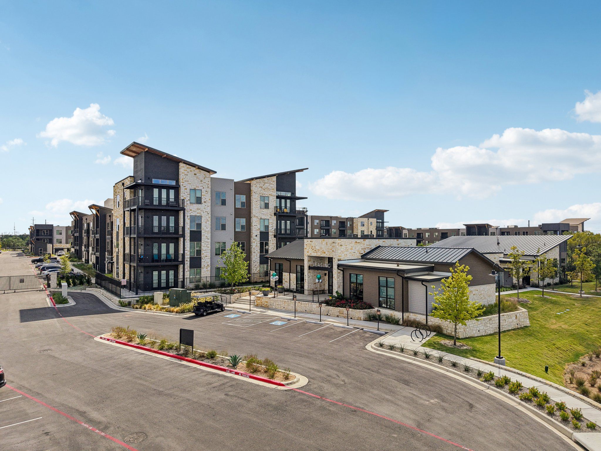 Aura High Pointe Image 37
