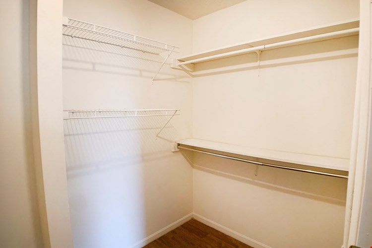 Crown Crossing Apartments Image 29