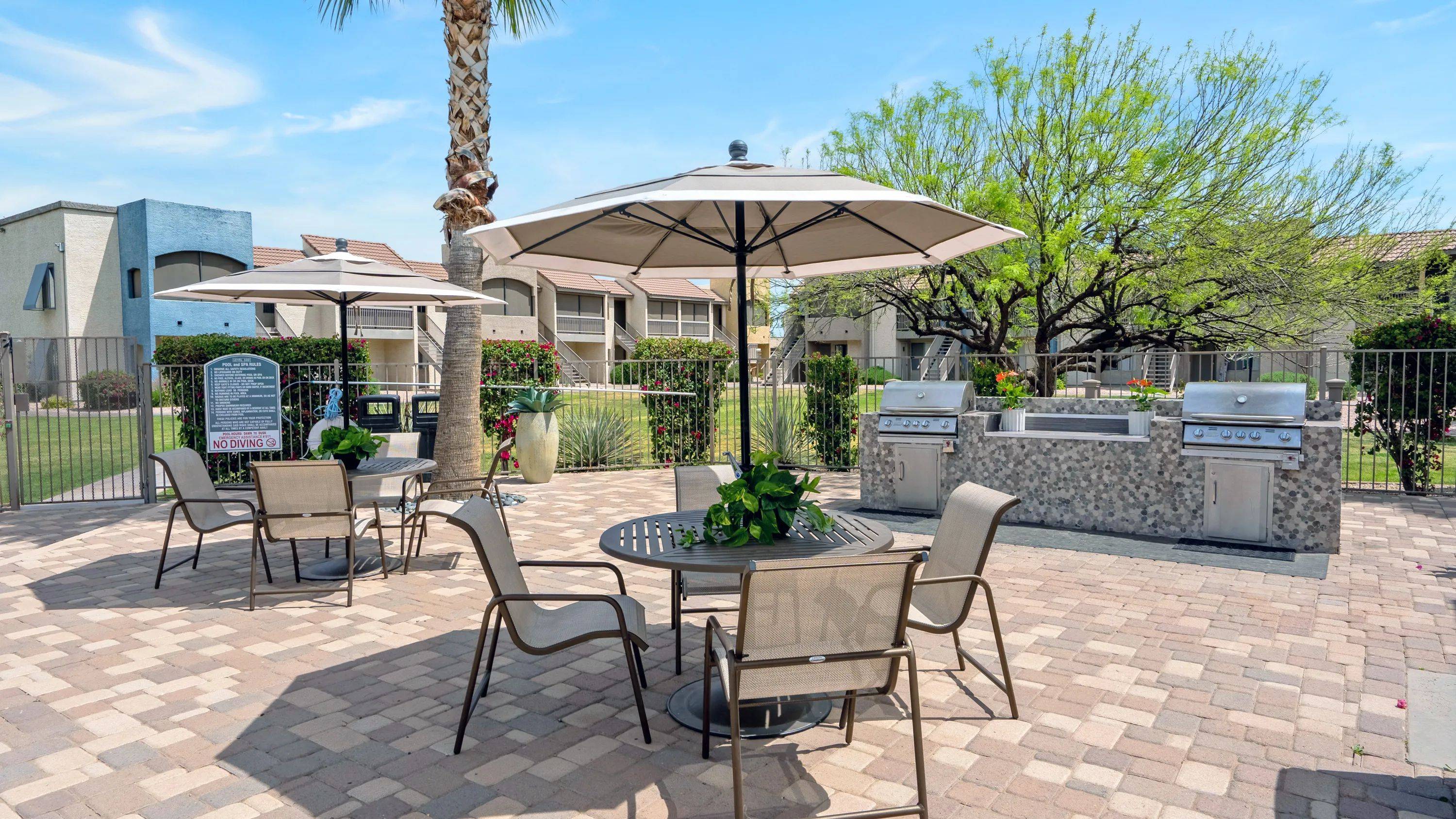 Step into the realm of unforgettable cookouts at our resort-style outdoor kitchen. Invite your friends for an epically good time and prove to be the host with the most. 