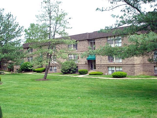 Top of the Hill Apartments Image 15