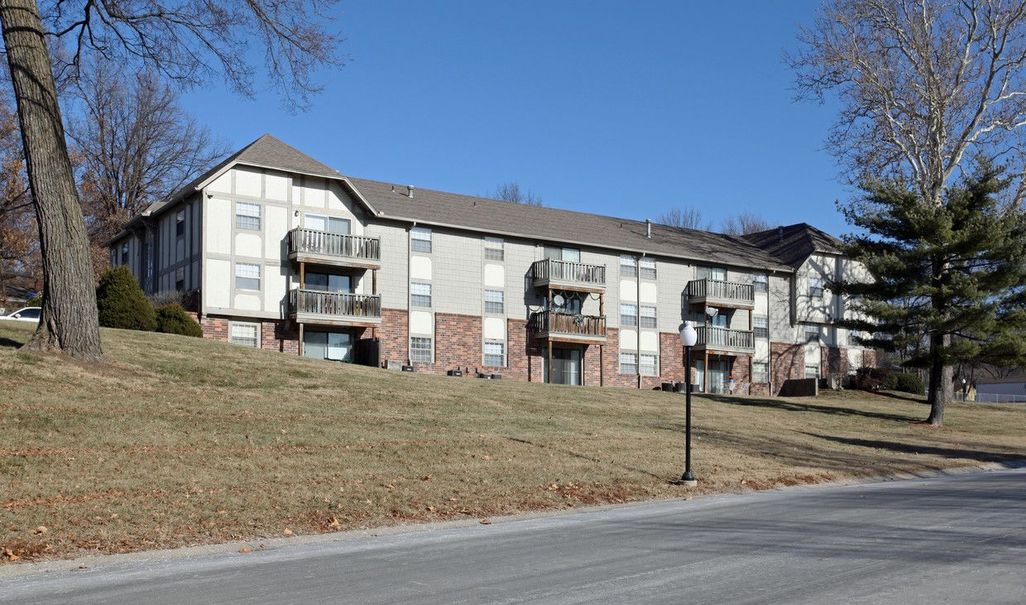 Clear View Apartments Image 2