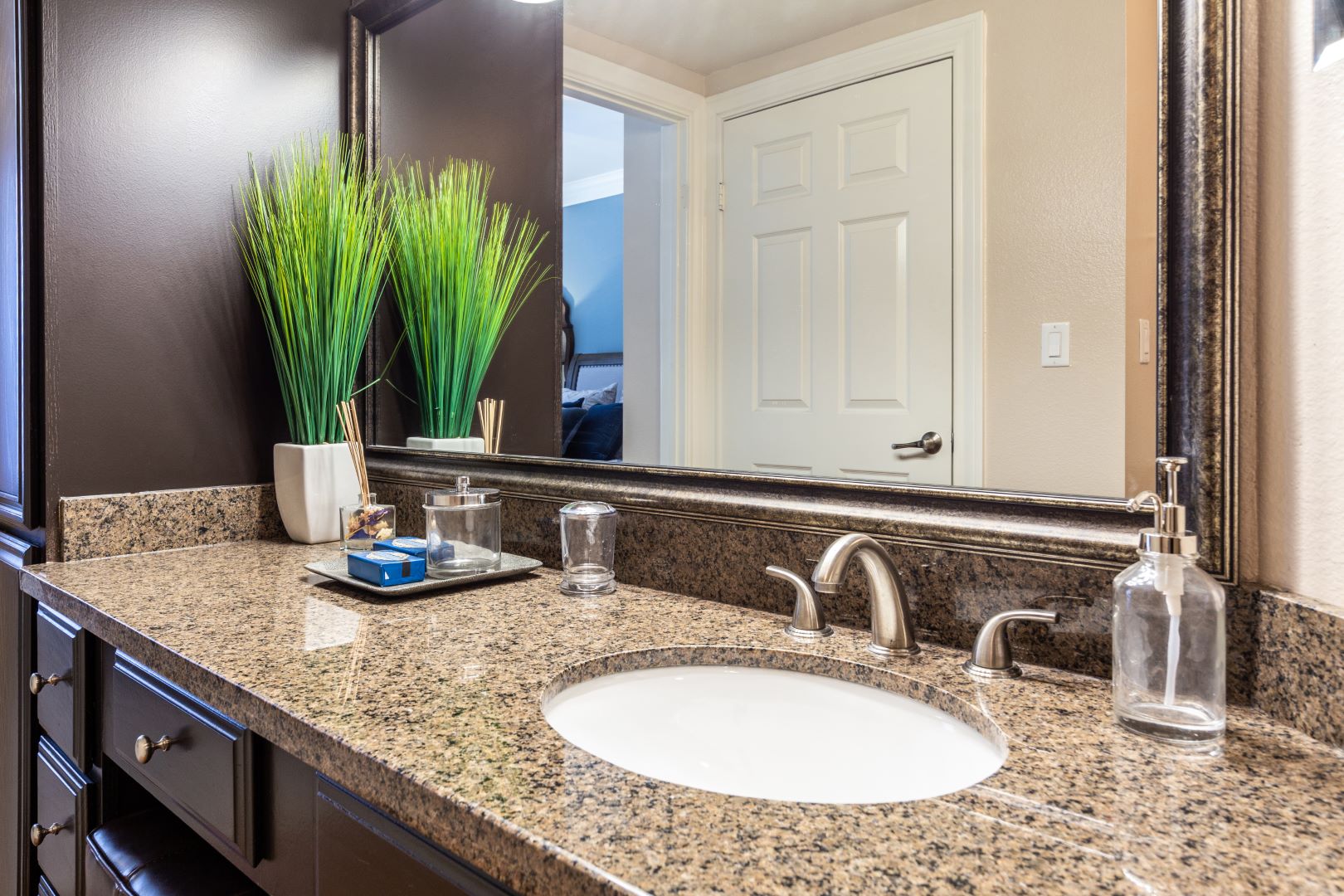 Marquis on Pin Oak Park Image 21