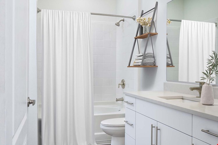 Camden Orange Court Image 4