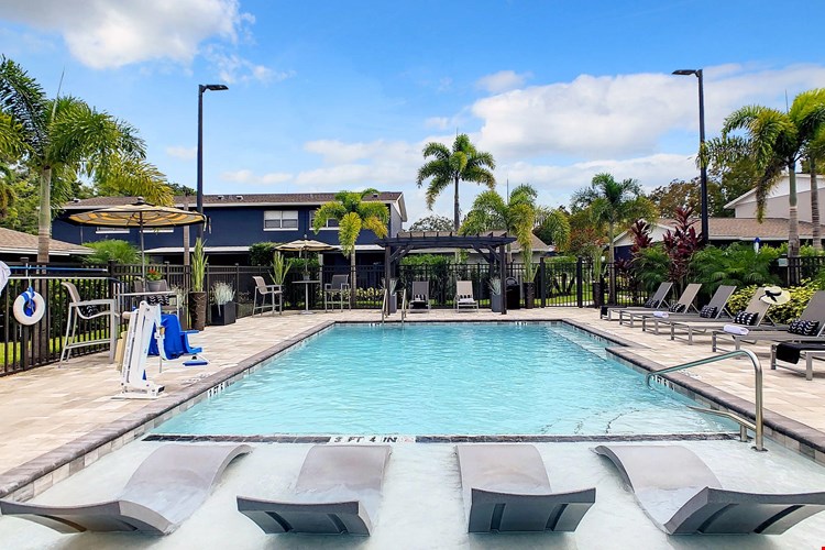 Escape the heat and relax in our sparkling swimming pool!