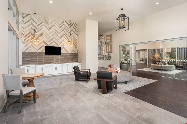 Camden McGowen Station Image 30