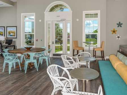 Aura at 4th Image 15