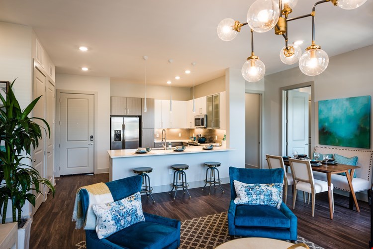 Siena Suwanee Town Center Image 10