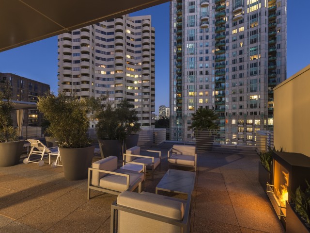 Wilshire Margot Image 12