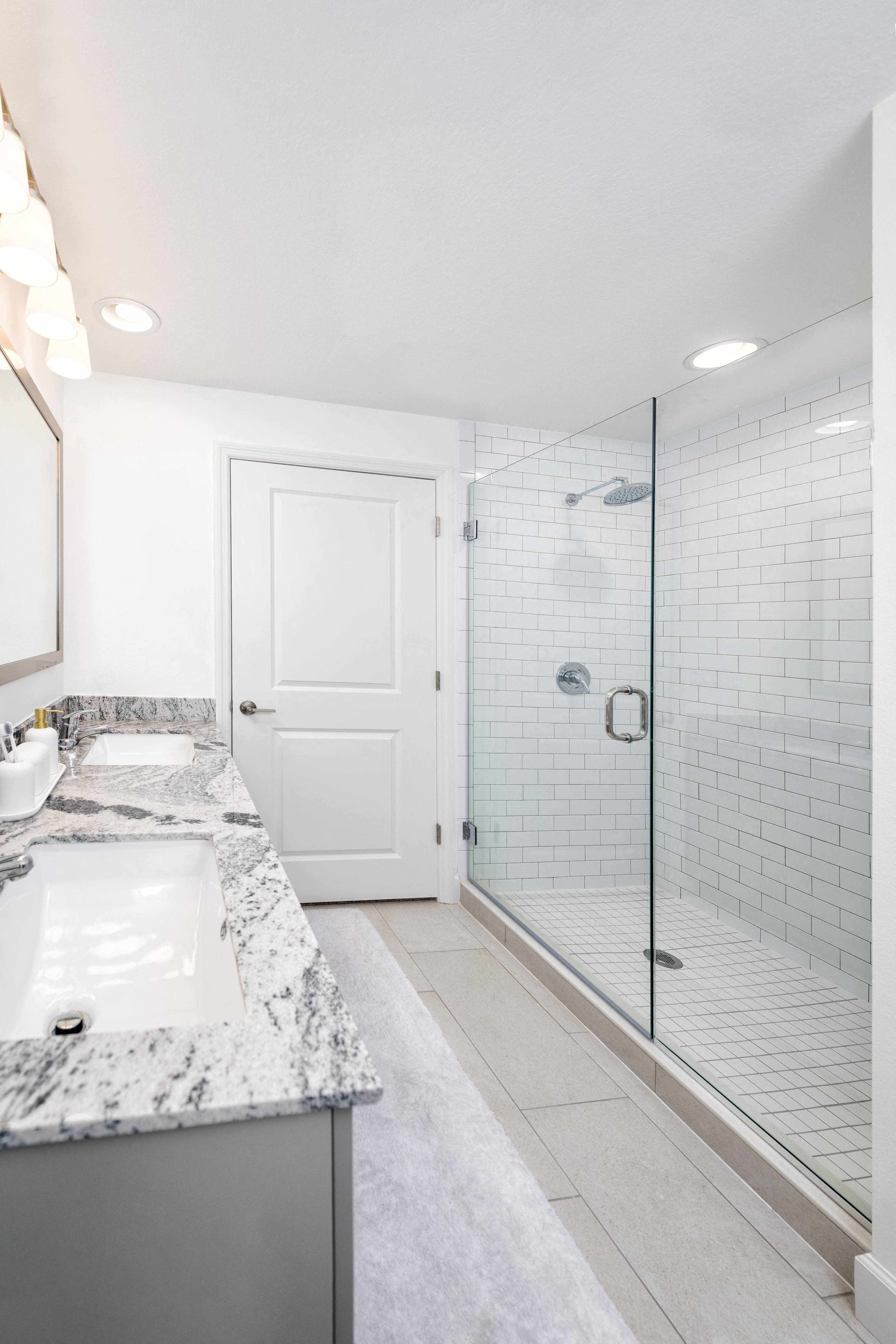 The Lotus at Village Walk Image 16