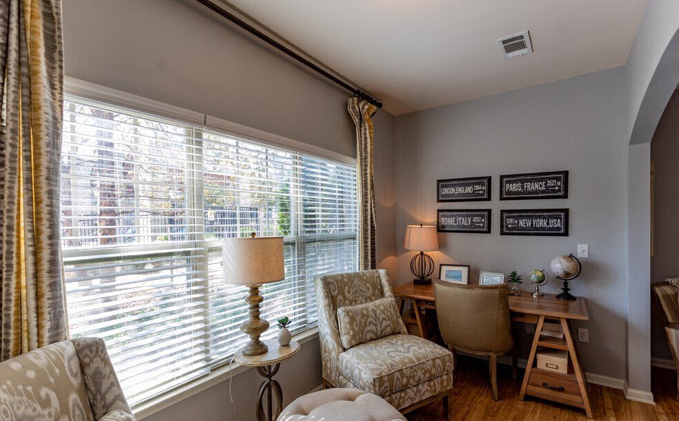 Vintage Crossing Image 7