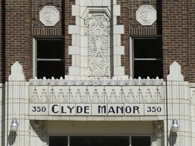 Clyde Manor Image 2