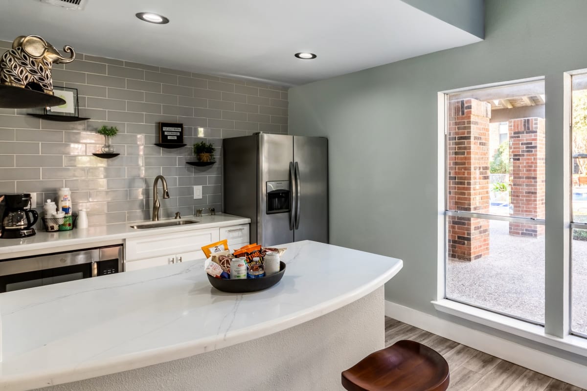 Walnut Creek Crossing Image 10