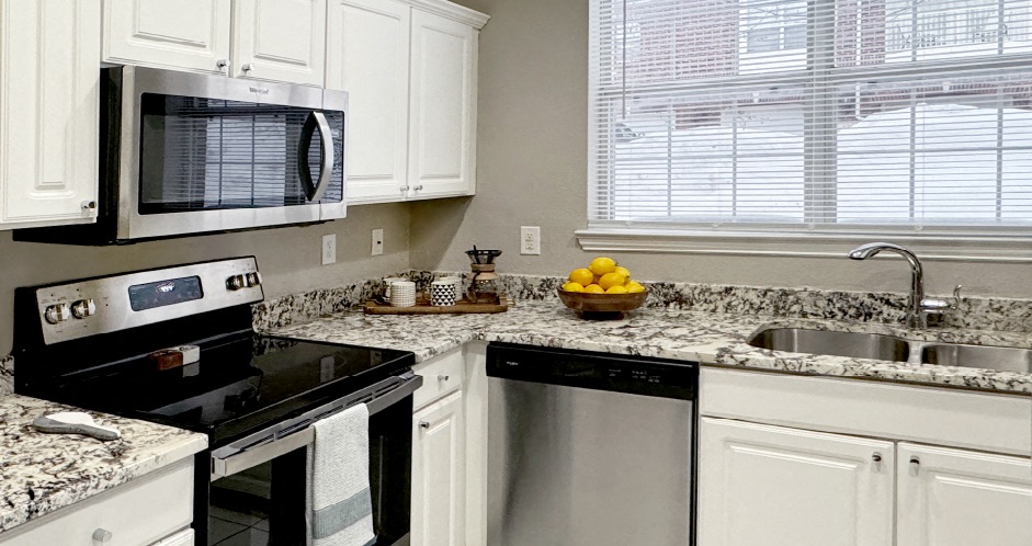 SaddleBrook Apartments Image 11