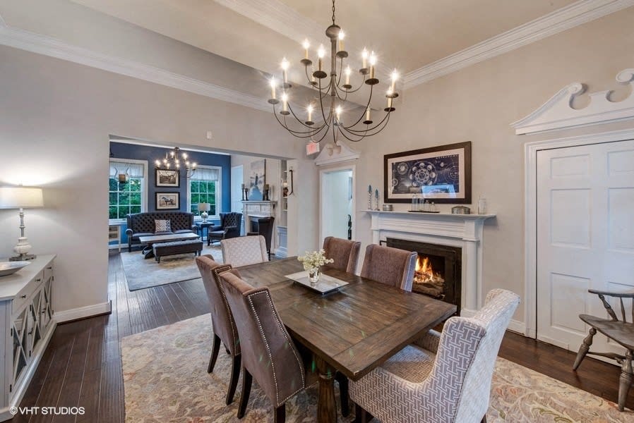 Residences at the Manor Image 2