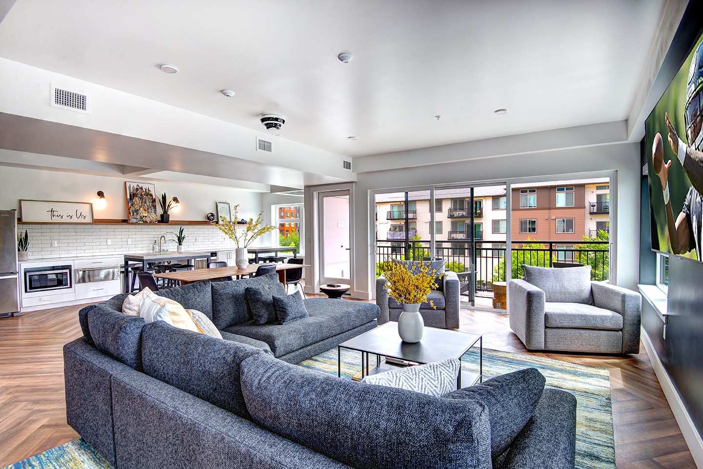 98th Avenue Image 13