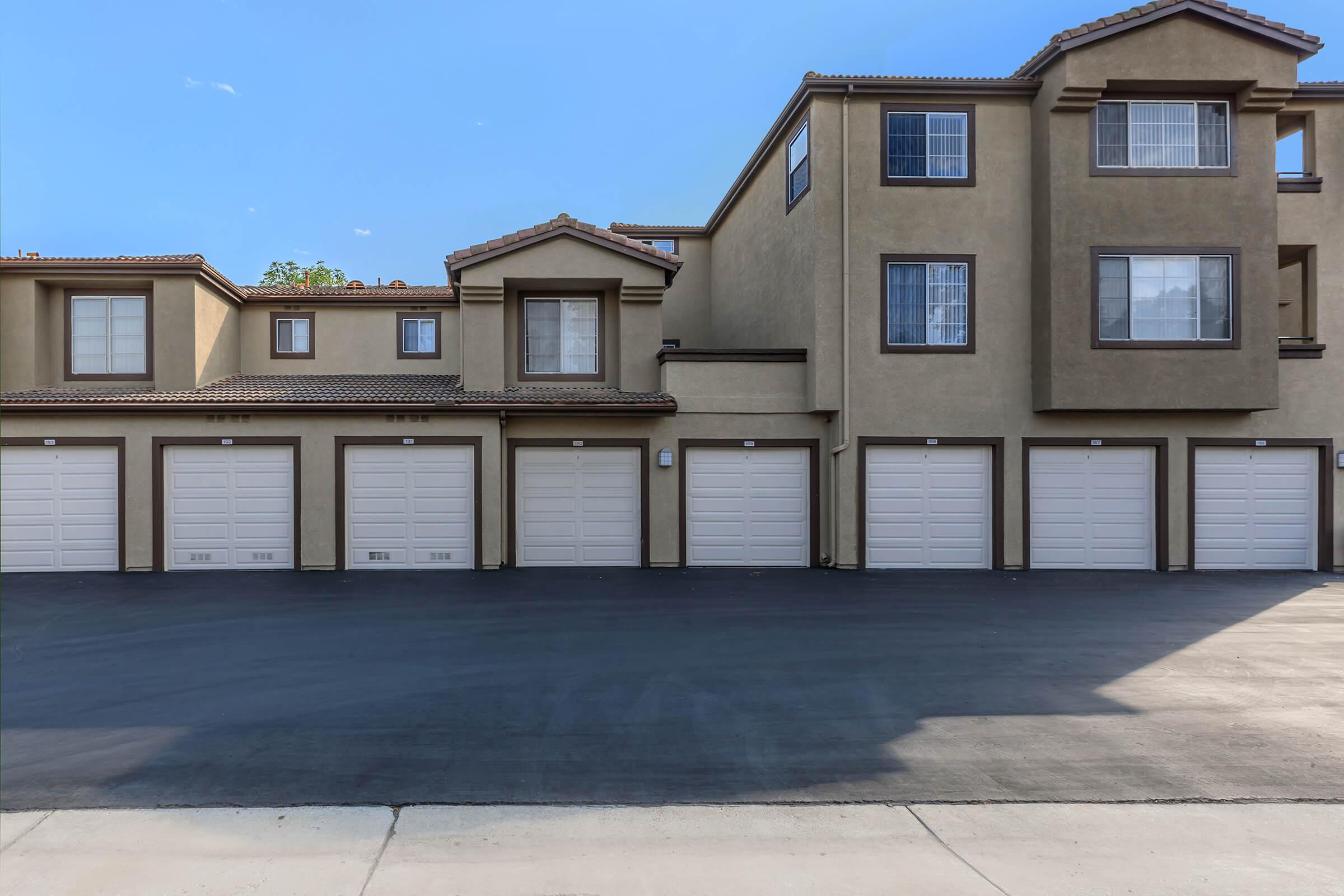 Wood Canyon Villa Apartment Homes Image 3