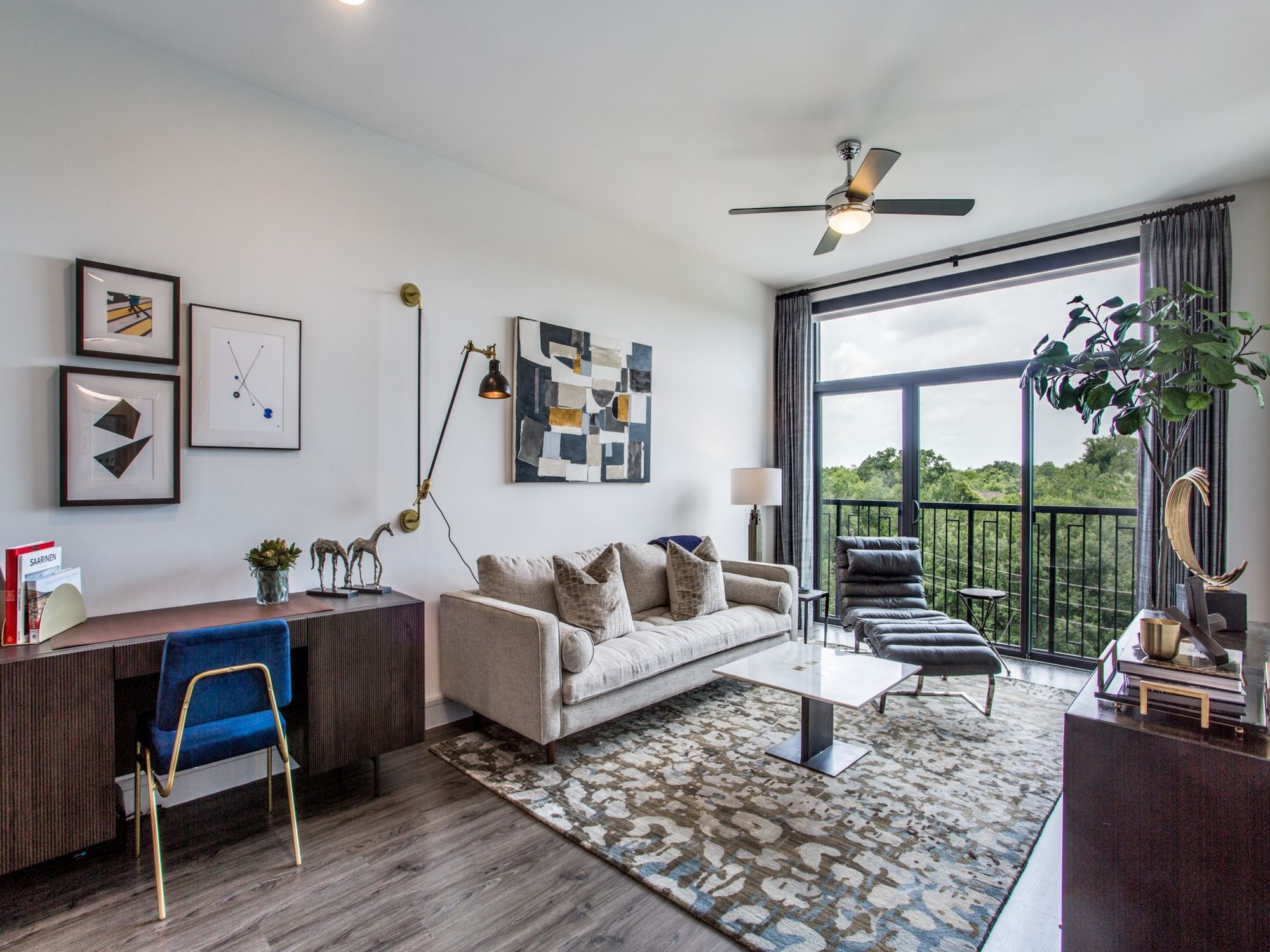 South Main Building Image 3