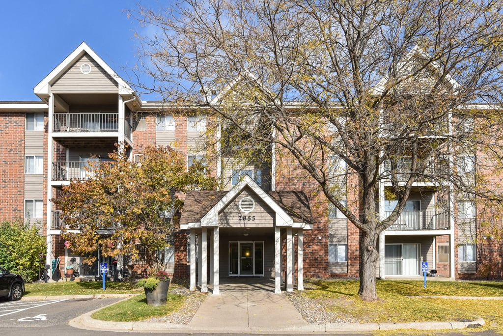 Minnetonka Hills Apartments Image 16