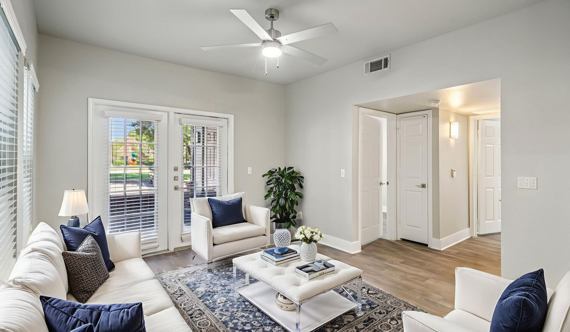 Larkin Apartment Homes Image 82