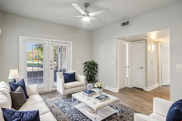 Larkin Apartment Homes Image 82