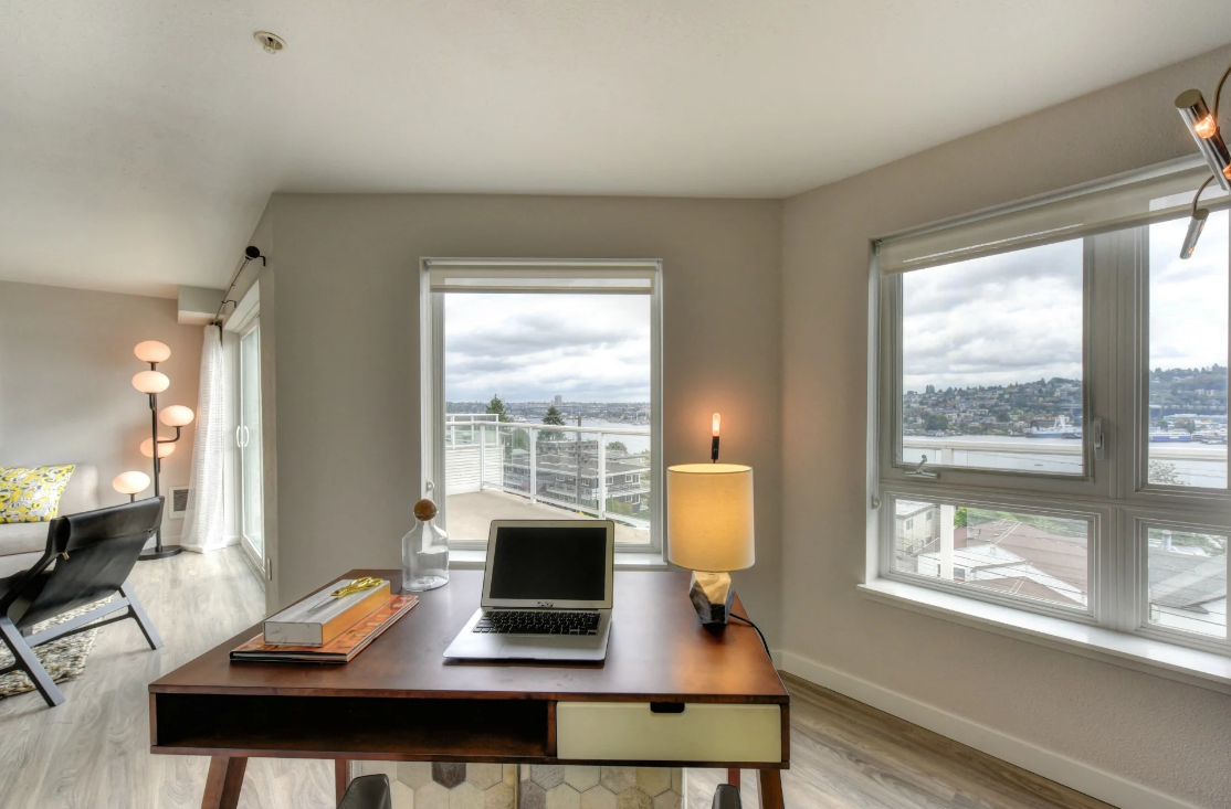 Summit at Lake Union Image 2