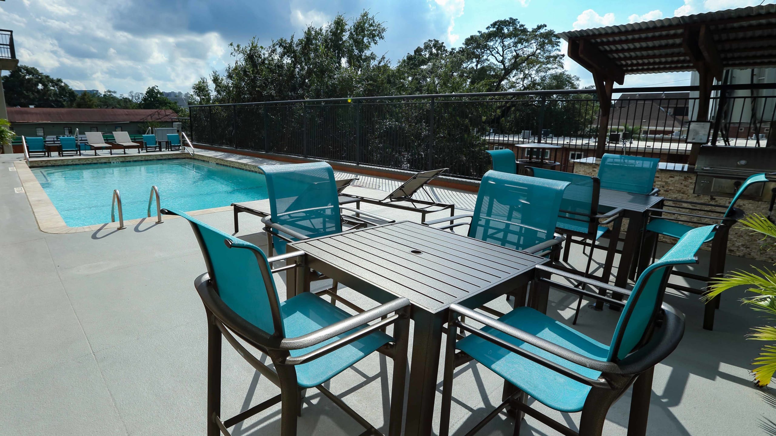 230 West Alabama Image 3