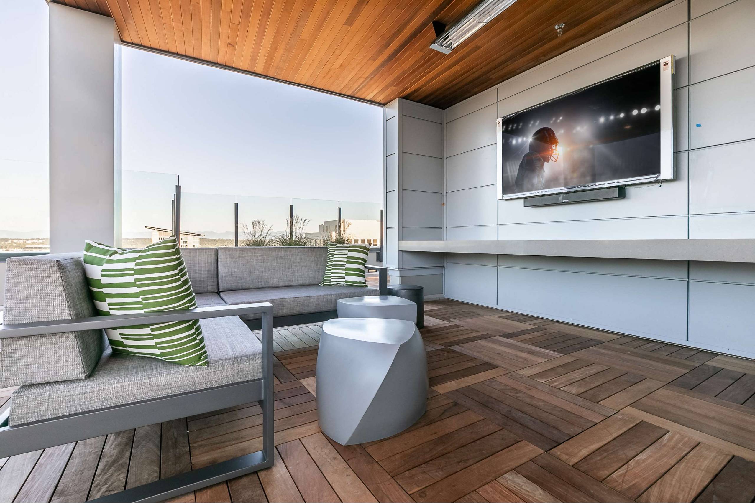 888 Bellevue Image 11