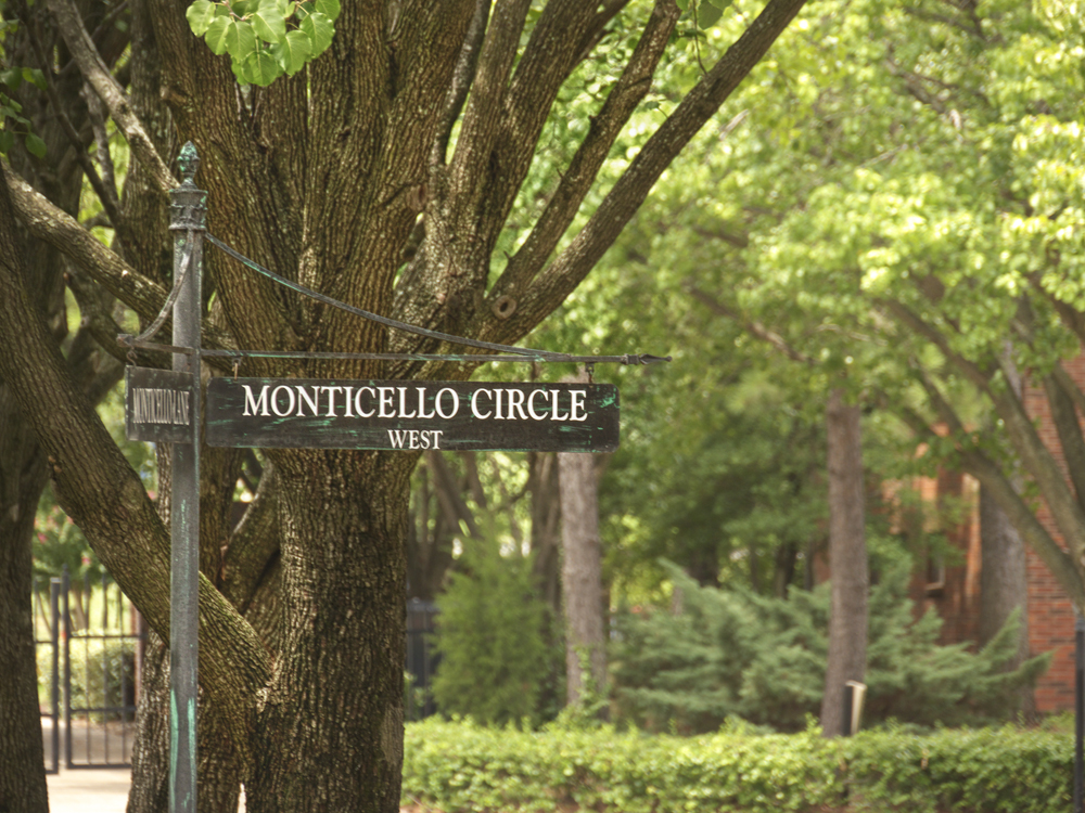 Monticello Apartments Image 4