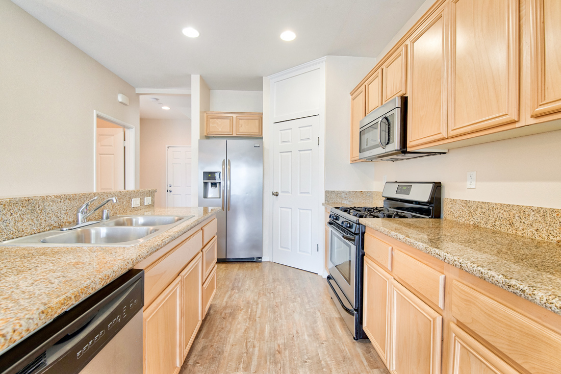 La Costa Bluffs Image 8