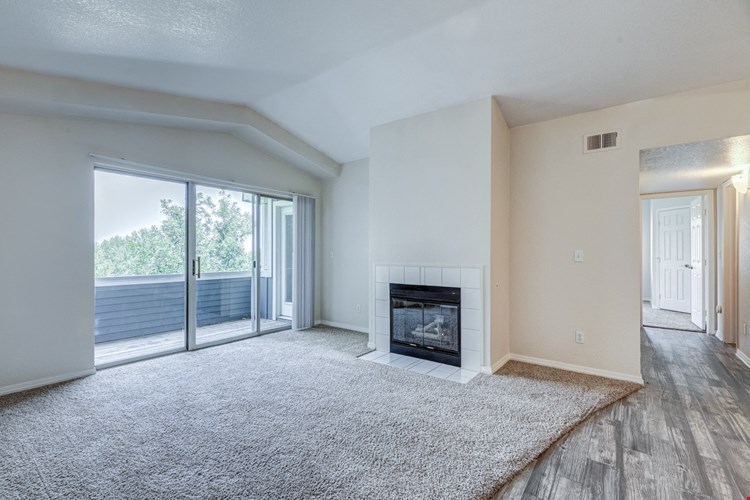 Pavilions at Silver Sage Apartments Image 16