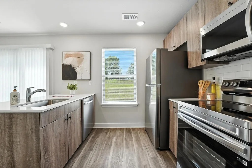 Rustic Heights Image 4