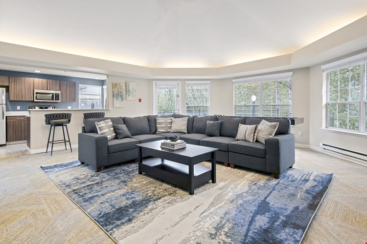 North Creek Heights Apartments Image 2