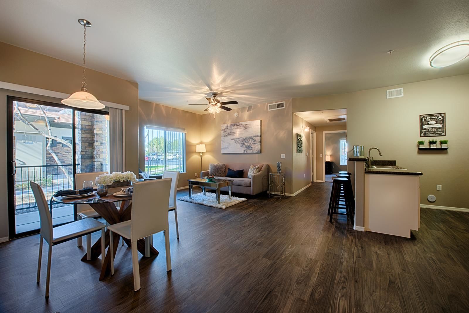 Town Center Apartments Image 17