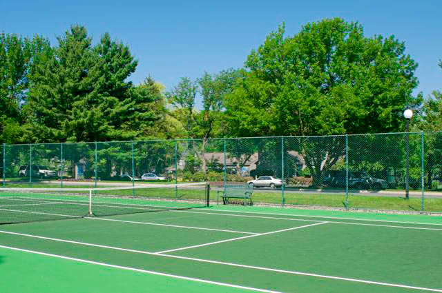 Woodlake Apartments Image 2