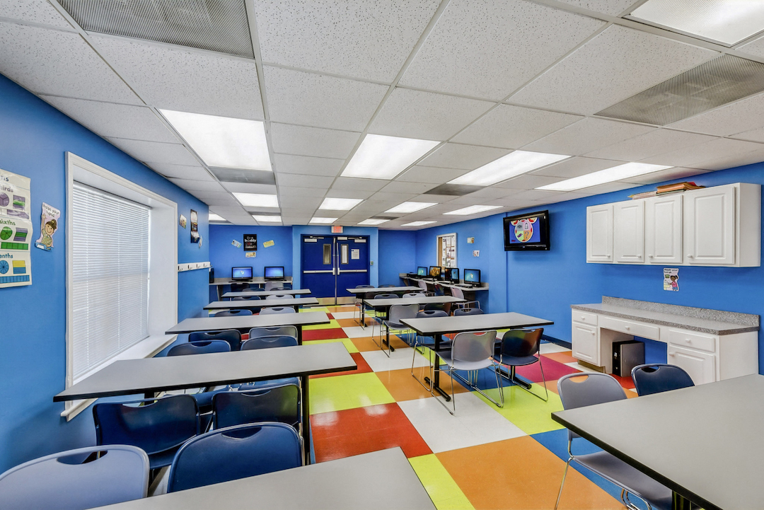 Oxon Hill Village Image 20