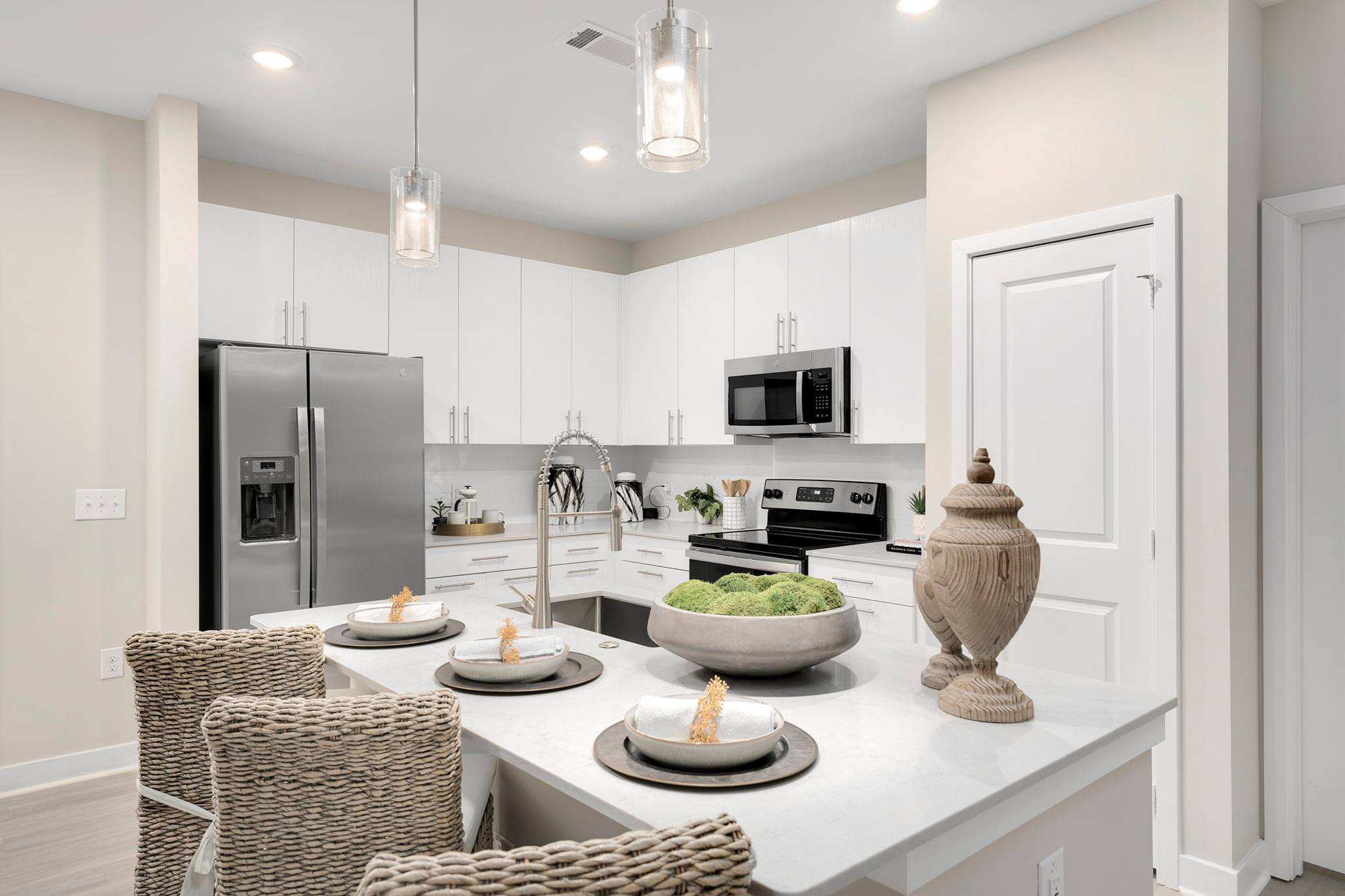 Mathews Square Image 3