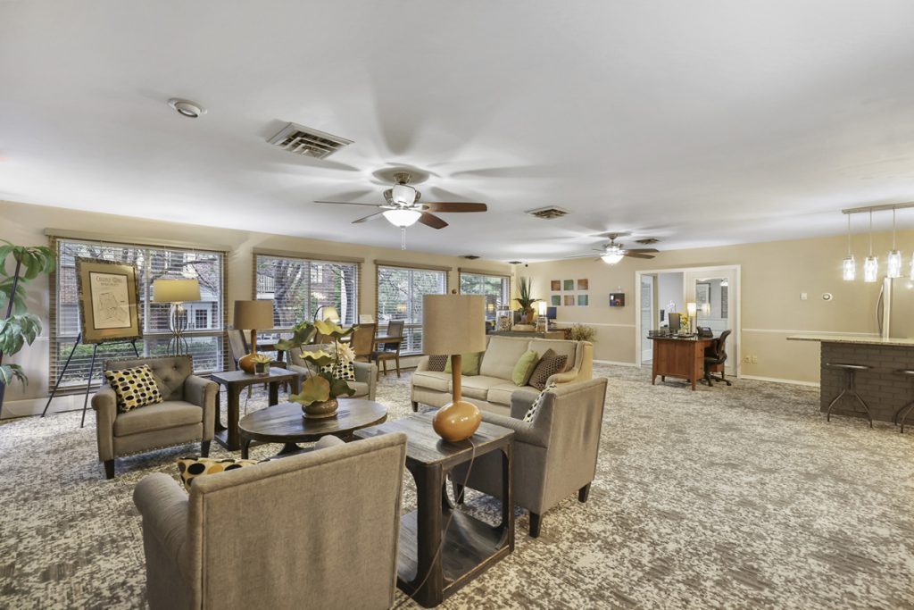 Carriage Oaks Image 6