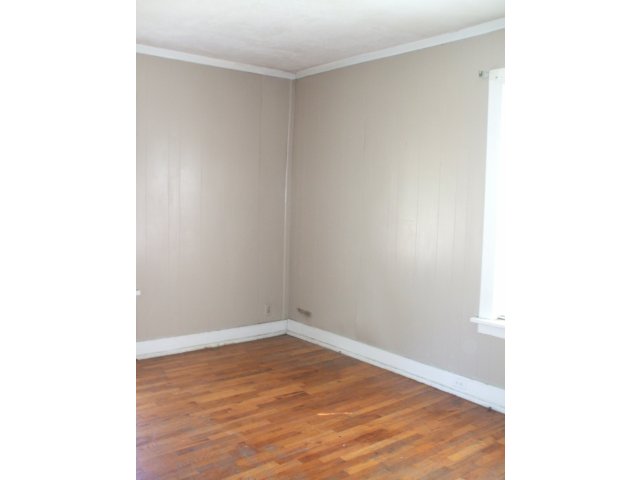 Paradise Flats Image 6