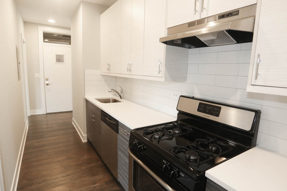 3915-21 N. Janssen Image 20