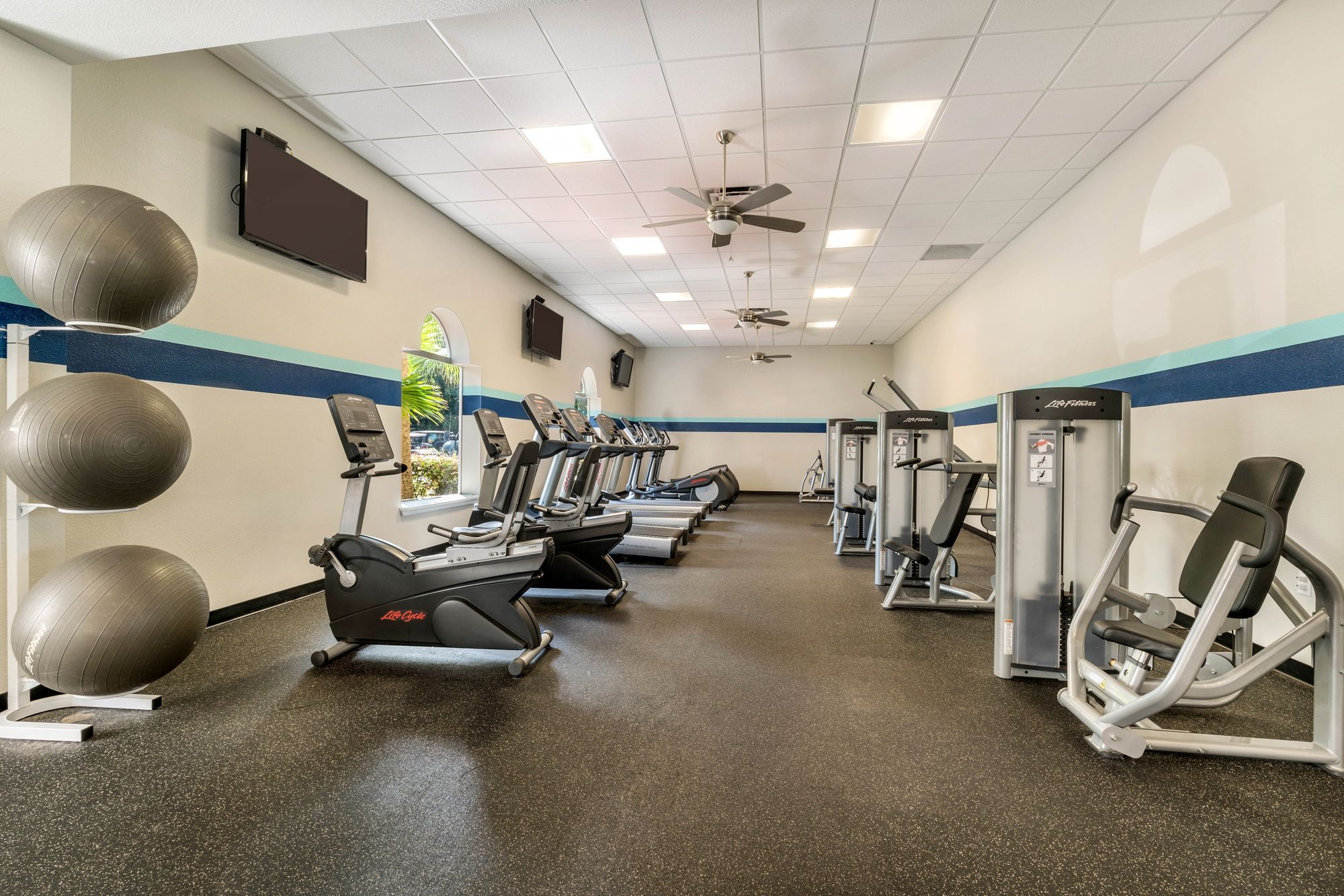 Arium Mission Bay Image 19